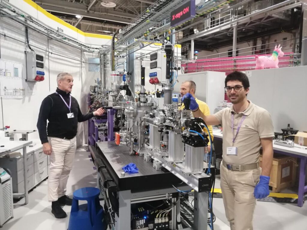 Giovanni De Giudici, Carlo Meneghini and Cristian Ambu at ASTRA beamline.