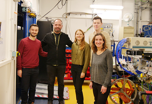 From left to right : Francesco Paparoni (Synchrotron SOLEIL, France), Yusuf Koçak, Mehler Julia (University of Hamburg), Krüger Marco (University of Hamburg) & Prof. OEZASLAN Mehtap (University of Hamburg).